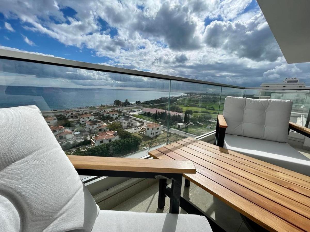 Sea View Suites By The Coast Famagusta  Zewnętrze zdjęcie