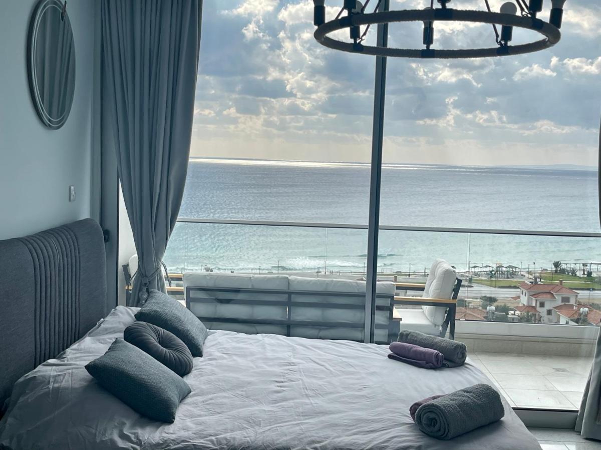 Sea View Suites By The Coast Famagusta  Zewnętrze zdjęcie