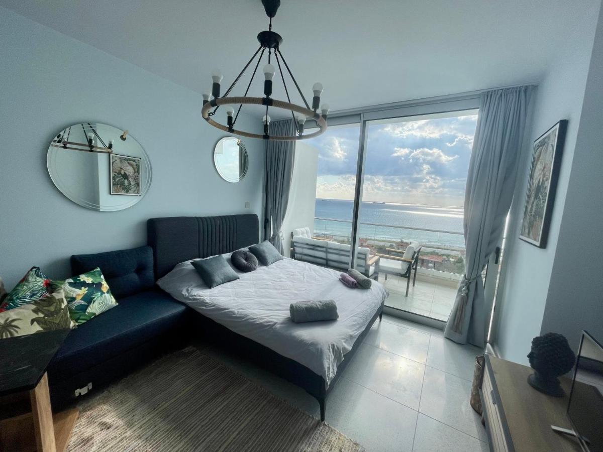 Sea View Suites By The Coast Famagusta  Zewnętrze zdjęcie