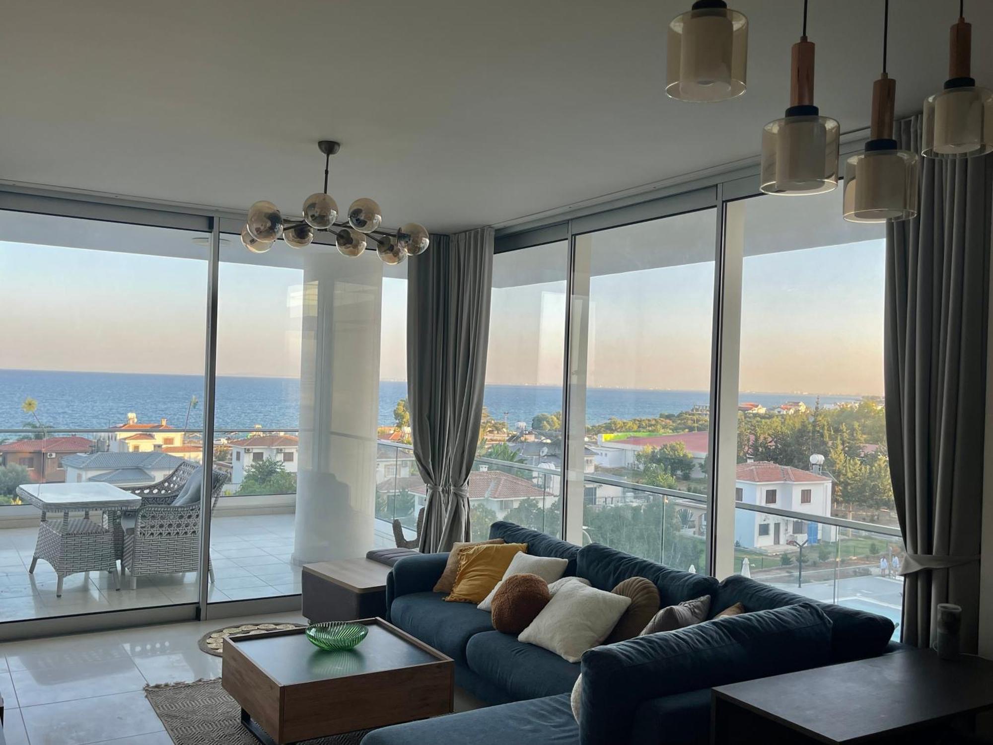 Sea View Suites By The Coast Famagusta  Zewnętrze zdjęcie
