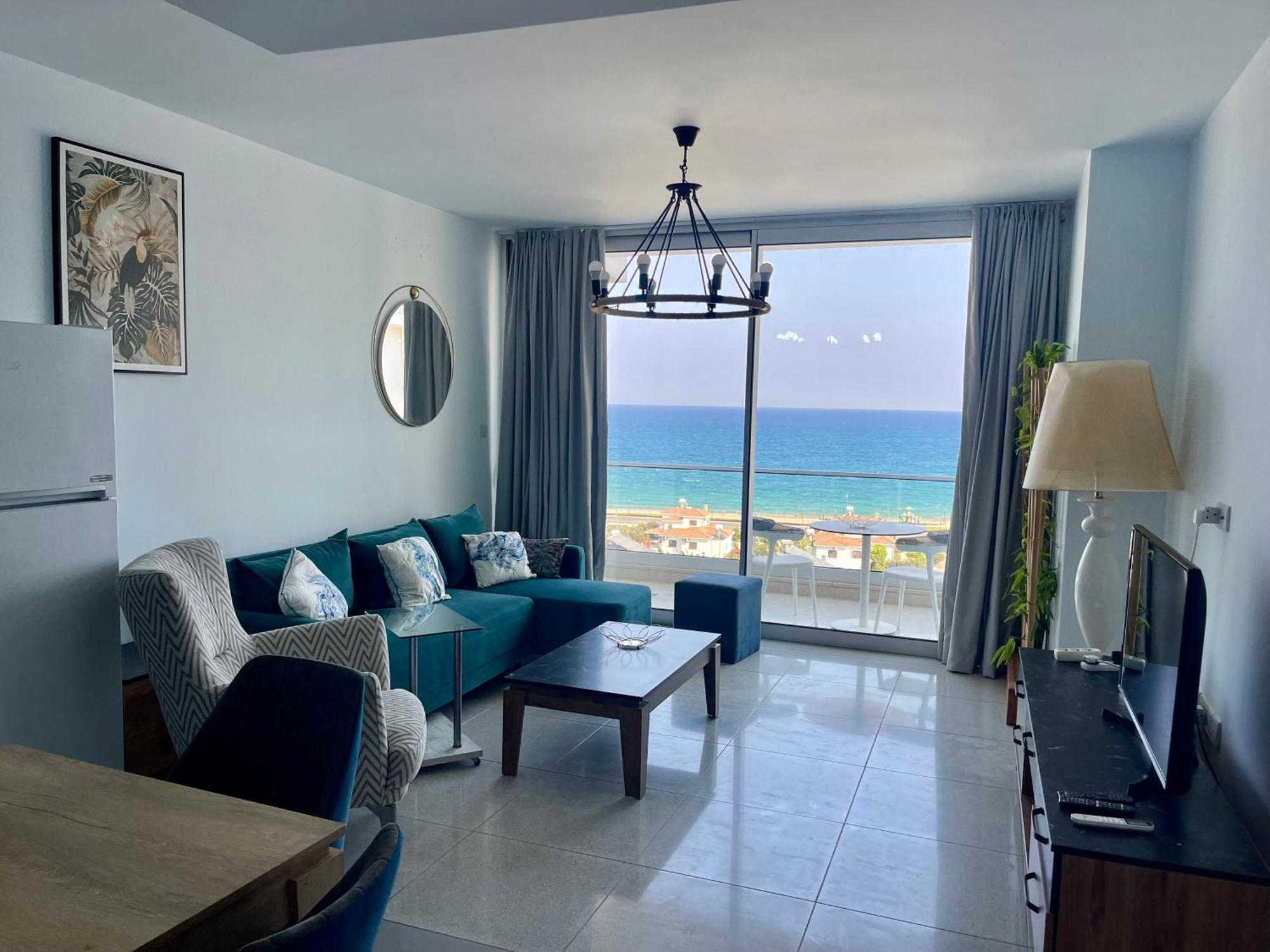 Sea View Suites By The Coast Famagusta  Zewnętrze zdjęcie