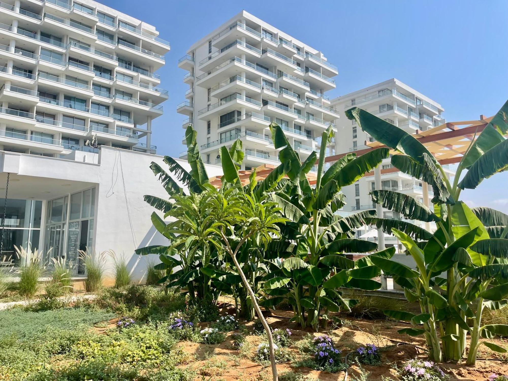 Sea View Suites By The Coast Famagusta  Zewnętrze zdjęcie